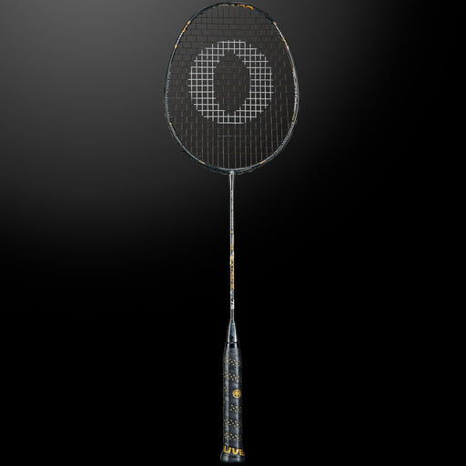 OLIVER badminton racket, Extreme 75 model, black racket with a black grip against a dark background