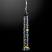 OLIVER badminton racket, Extreme 75 model, black racket with a black grip against a dark background